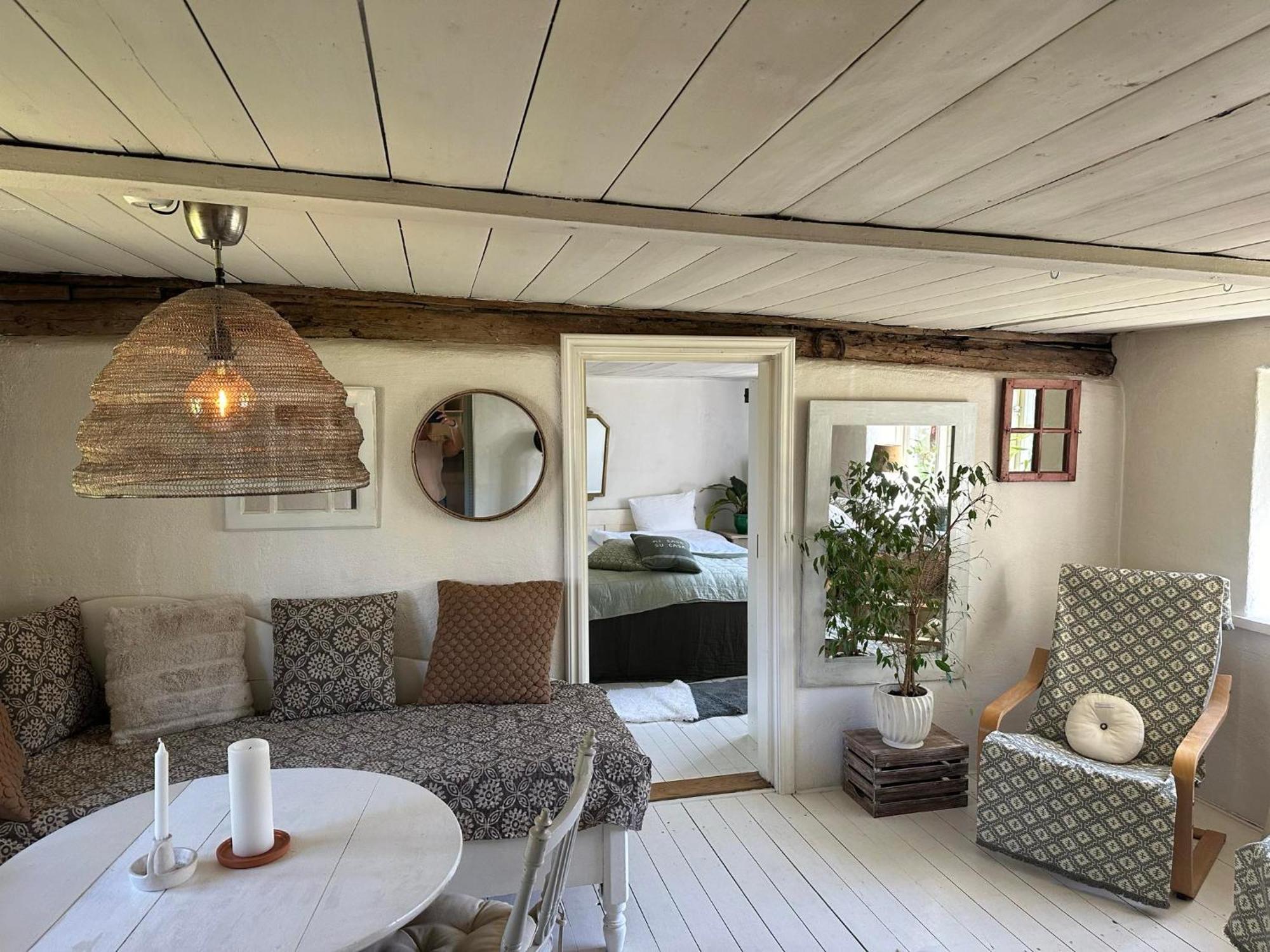 Millans Dockhus Villa Onslunda Bagian luar foto